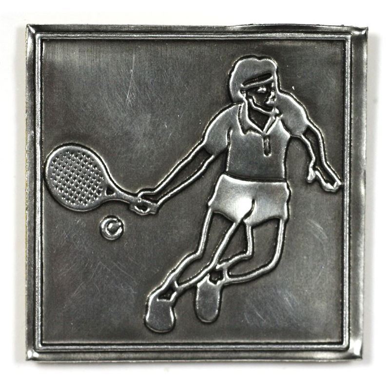 Metāla sudraba kvadrātveida etiķete 'Tennis' Metāla sudraba kvadrātveida etiķete 'Tennis'